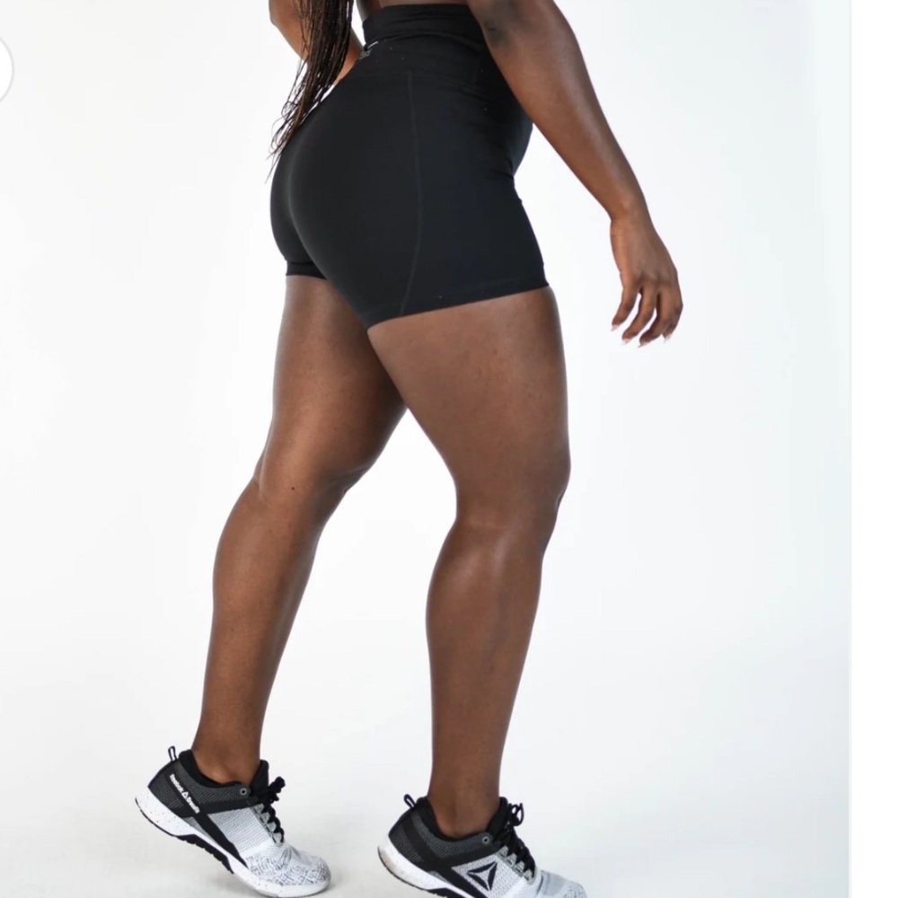 Fleo Black Athletic Shorts
